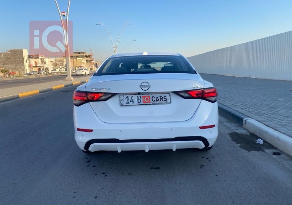 نيسان سنترا